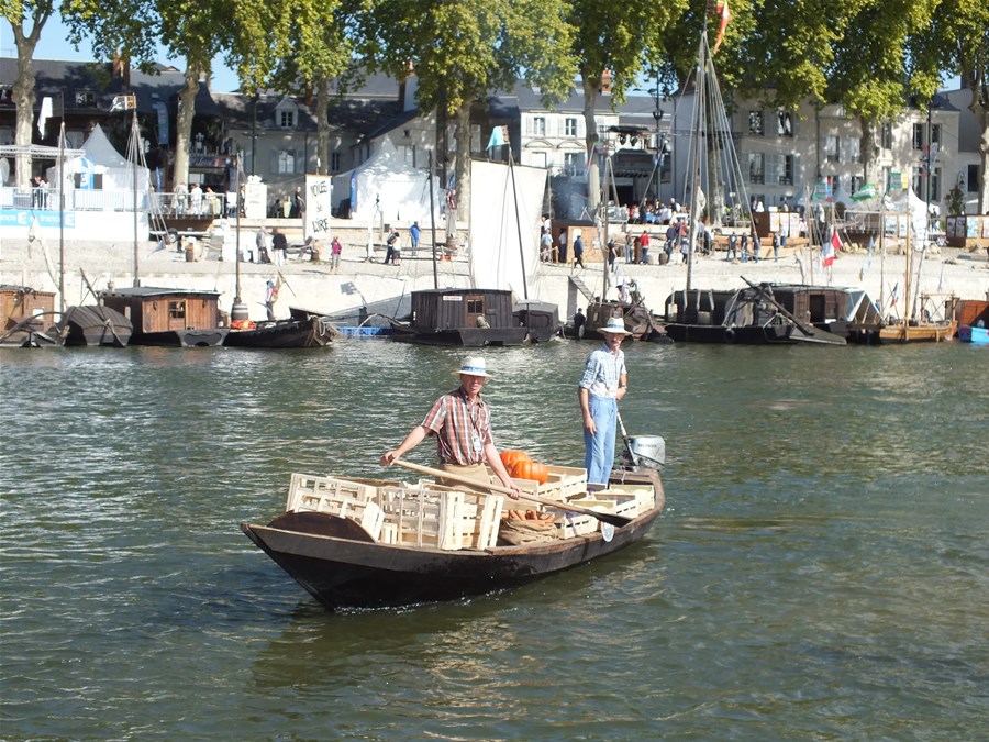 Flandern und Artois in Orléans während des Festival de Loire geehrt